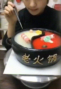 |搞笑GIF:有解释一下的吗,这是怎么回事