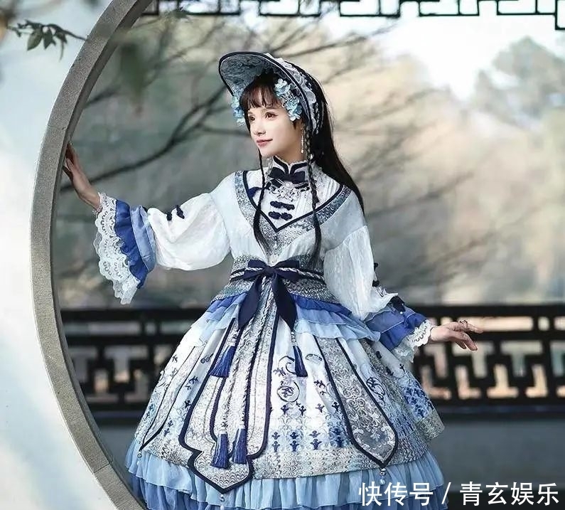 黄杏|故宫的红墙黄杏,除了汉服外,国风Lolita中西结合独一无二的美