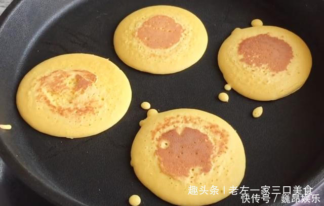 教你早餐玉米饼正宗做法,掌握3个小技巧,松软香甜,简单好吃