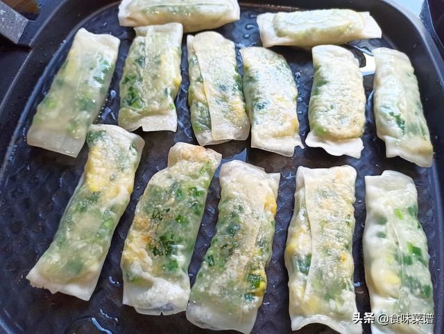 搅拌均匀|韭菜怎么搭配才好吃？分享5种不同的做法，鲜香又美味，老少皆宜