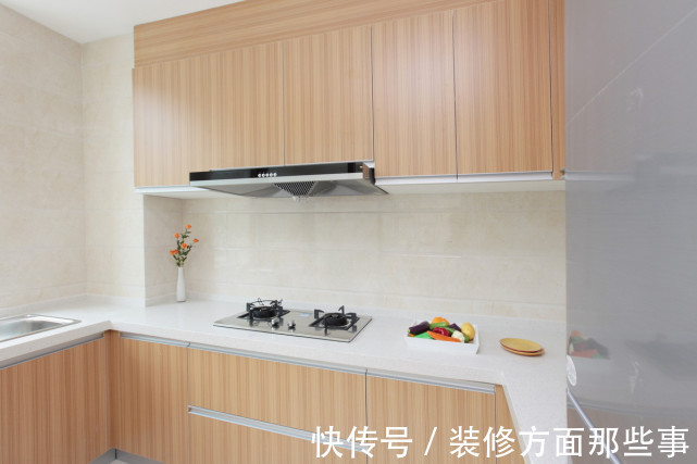 乳胶漆|75平现代风二居室,全屋用原木色回归自然,散发清新闲适的气息