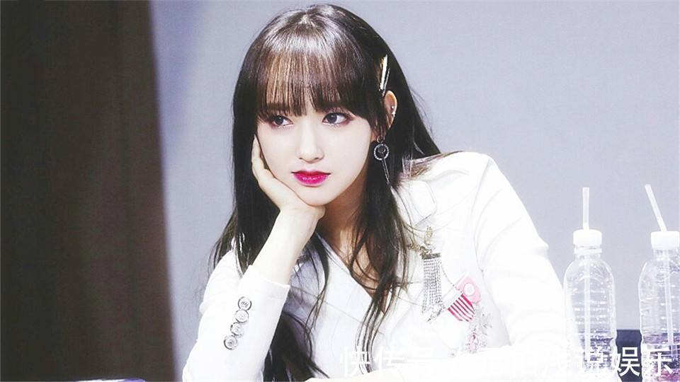 拥有漫画脸是什么体验?程潇好惊艳,杨超越被赞“会呼吸的芭比”