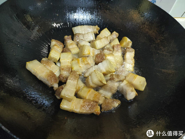 红烧肉,记住“2不放2窍门”,肉香十足、软糯入味,不柴不油腻