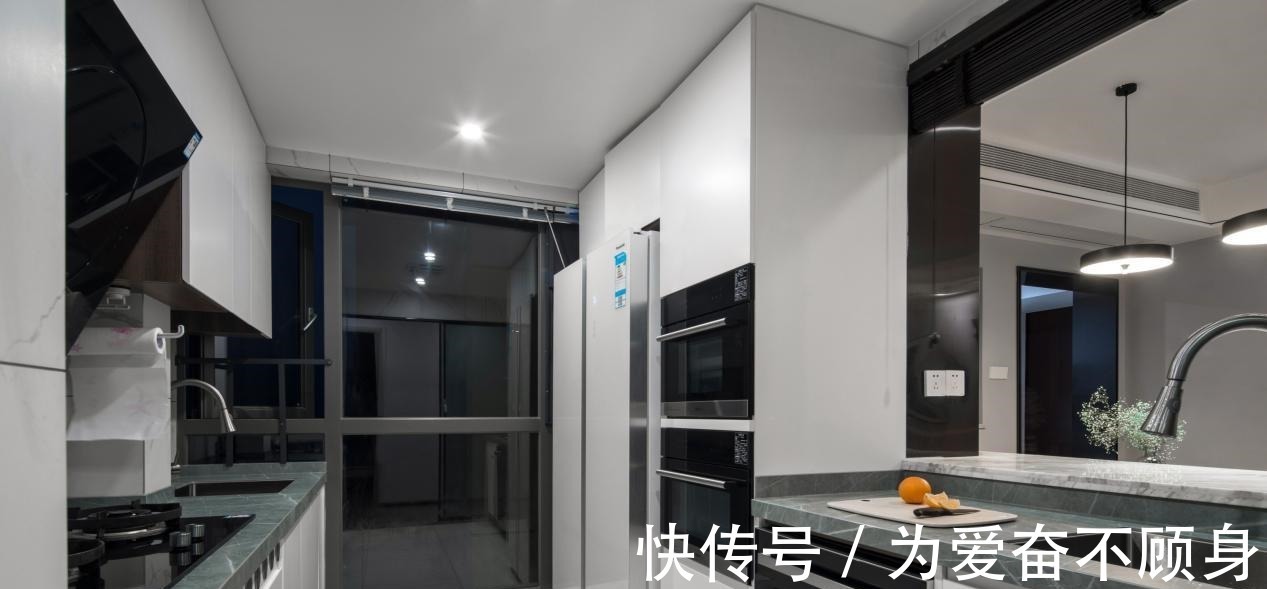 操作台|设计师说这种装修风格很流行!完工效果一看,果然时尚大气!