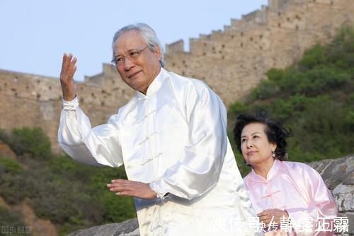 维生素c|想要健康的老年人，会注意这5个生活细节，健康不请自来