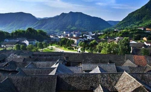  不妨|古人讲“齿软不赴丧，肉软不吃凉”，下句更经典，生活中不妨留意