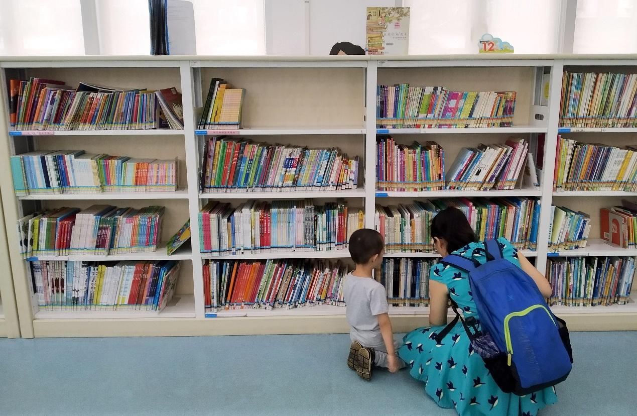 学习观|不爱读书的孩子,带他去逛这三个地方,比“说教”“打骂”都有用