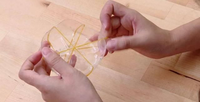 塑料瓶别扔了,简单改造一下,全家抢着用