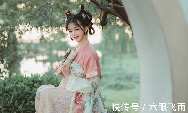 七绝@诗词原创:5首七绝岁末感怀|蓬鬓青春一回首,莫嫌诗里落花深