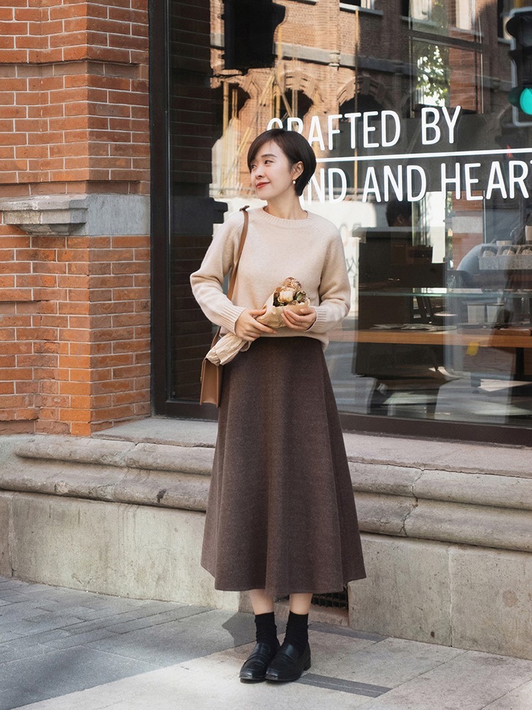 时髦|见过世面的女人穿搭分享,入冬选这4种裙子,遮肉显瘦还百搭