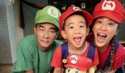 家庭|妈妈若是这种家庭地位,孩子将来更容易出人头地,父母不妨对照下