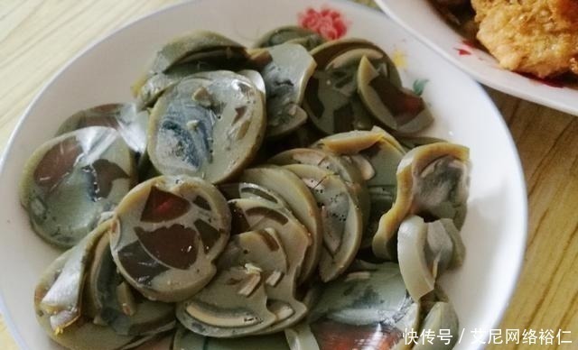 味道|晒晒婆婆家的年夜饭，12道菜，荤素搭配有营养，简单好吃有味道