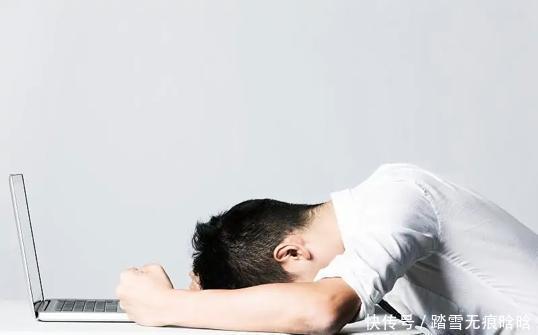 失眠|43岁女子长期失眠,竟致肝硬化晚期,医生:这1物才是“祸根”