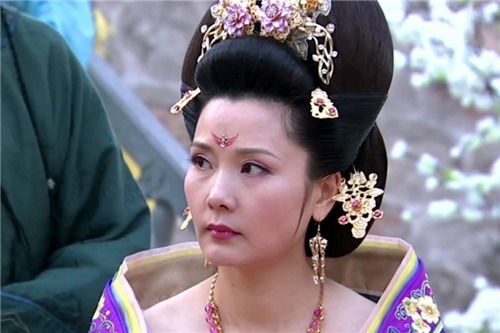 王氏|在李隆基宠爱的4个女人中,最喜欢的是谁不是杨玉环