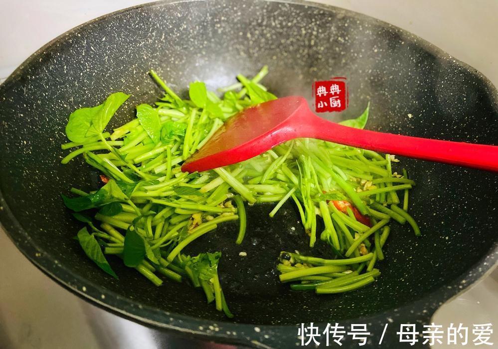 小时候喂了猪的食材，现在却成了餐桌上的绿色菜肴，还挺好吃的