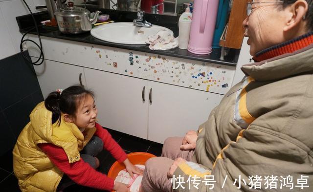 孝顺|孩子以后是否孝顺,从3个方面就能看得一清二楚,不用等三十年后