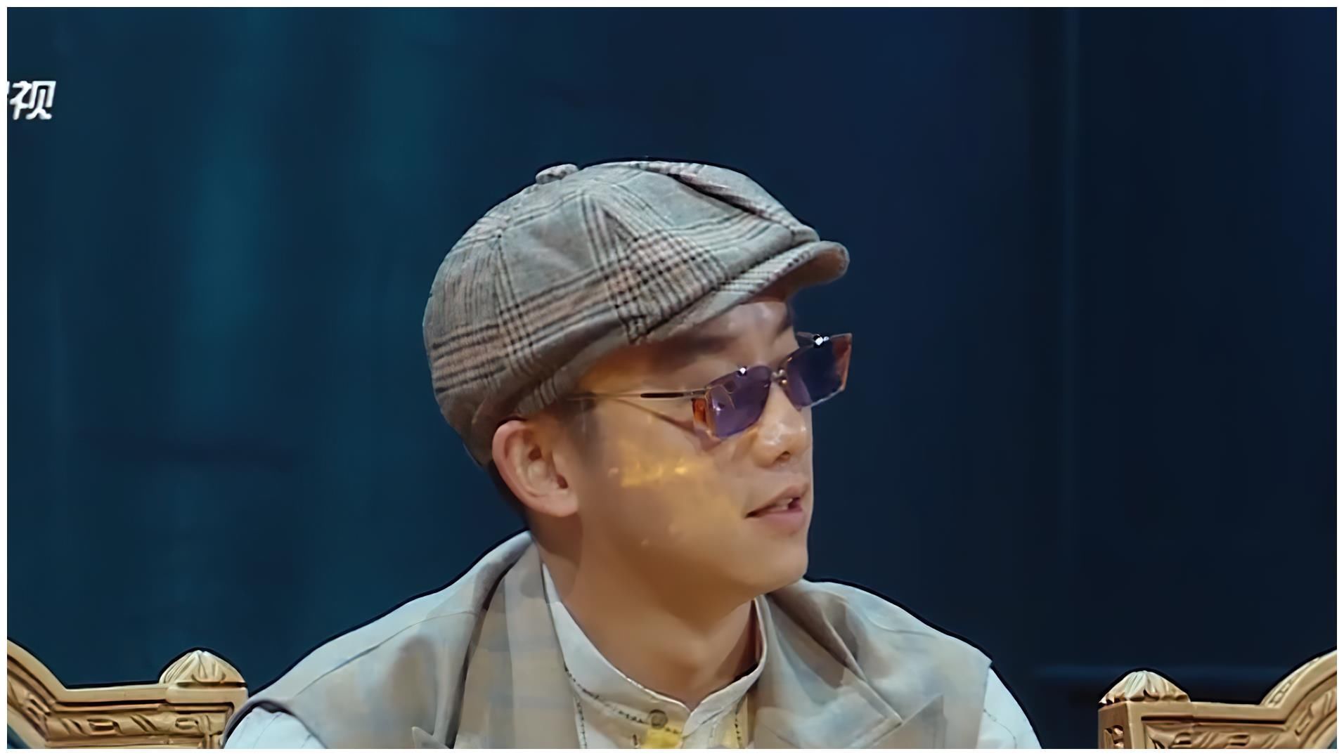 b鄭愷為何全程戴墨鏡?得知真相后莫名心酸,恐怕只有楊穎能懂