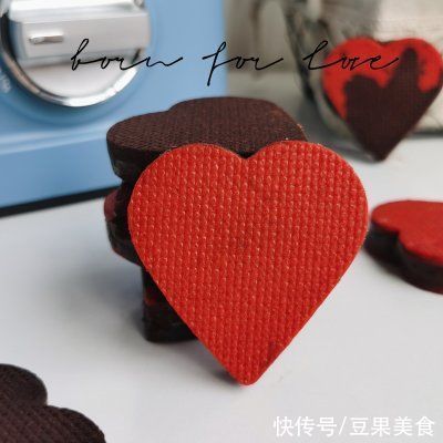 搅拌均匀|七夕好礼——爱心三明治曲奇一口下肚，唇齿留香