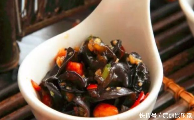 锅中|精选美食辣子白菜、凉拌木耳、咖喱杏鲍菇、麻酱秋葵