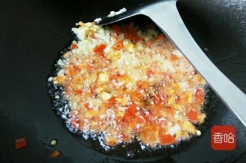 炒鸡蛋|这菜叶子别再扔掉了，比萝卜还营养，用来炒鸡蛋真香
