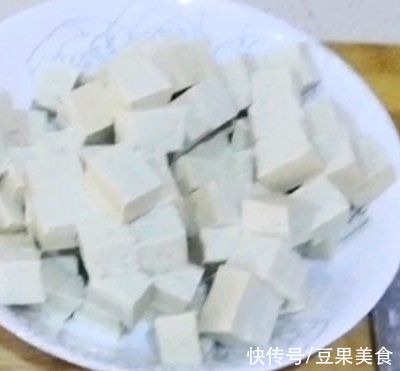 鲜掉眉毛的美味家常菜雪菜肉末炖豆腐