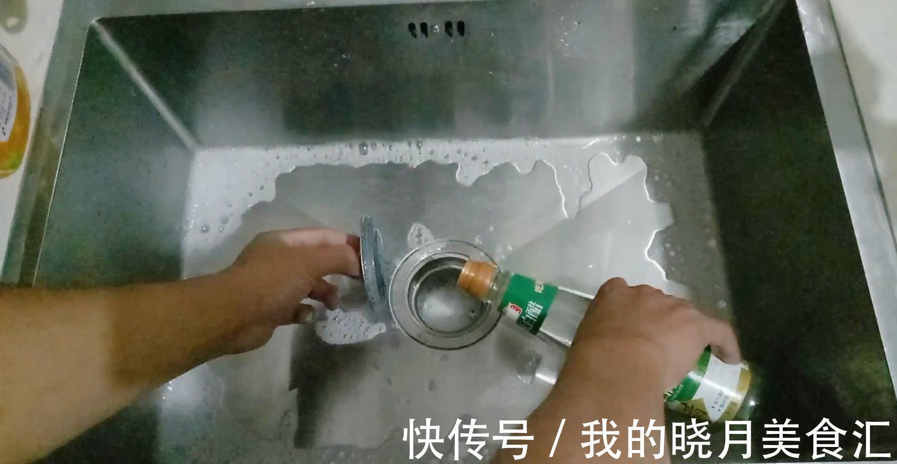 洗碗池下水道无论有多堵!撒一把小苏打,立马疏通,不花冤枉钱