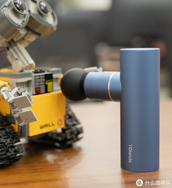 评测|网红产品都是智商税?云康宝金属迷你筋膜枪对比网红迷你筋膜枪评测