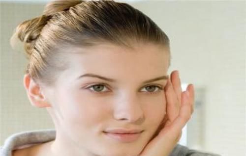 蜂蜜|女人月经量少易衰老?多吃这6种食物,补血调经,人更显年轻