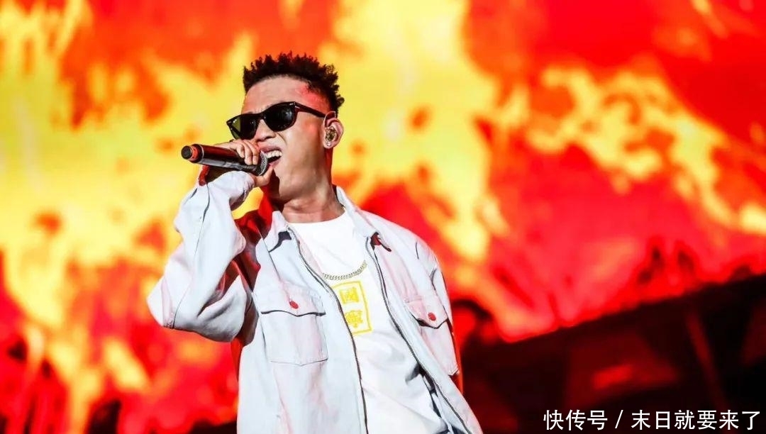 中国新说唱 《中国新说唱》又有骚操作!暴扣哥当导师?这已不是说唱节目了