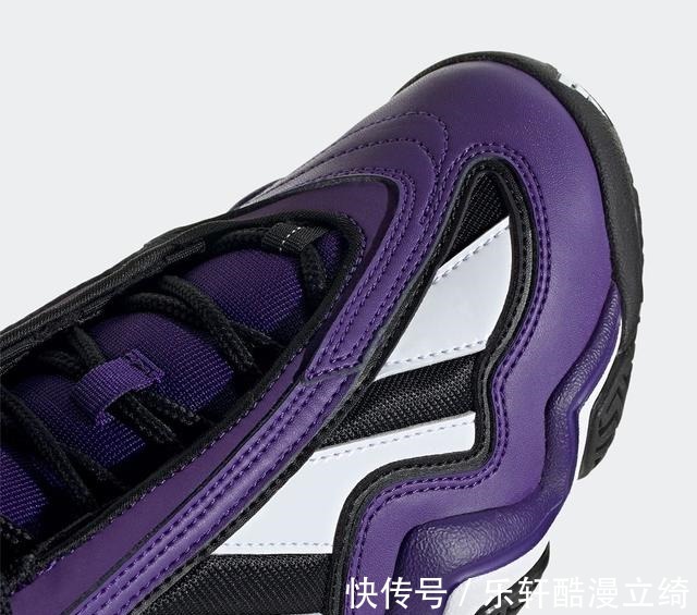 战靴 科比球鞋再度登场!元年「扣篮大赛战靴」复刻实物释出