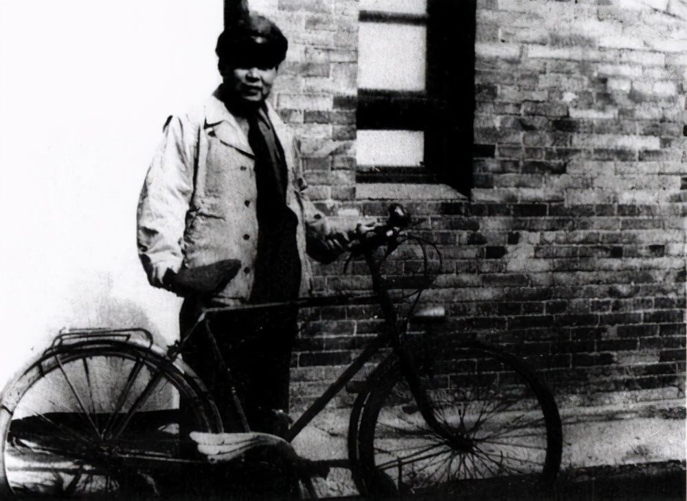 组织|最强间谍：他潜伏敌人内部15年，交给组织有6000名间谍名单