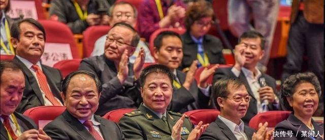 杨利伟为什么退役景海鹏成为航天之最,这是什么原因!