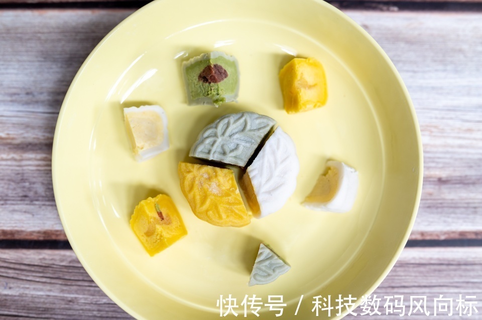 冰皮|香气浓郁,冰淇淋般的质感,榴芒一刻冰皮月饼体验