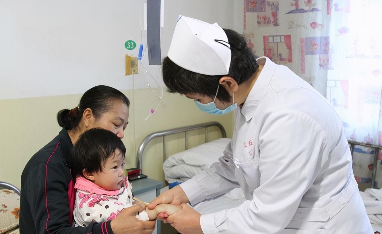 果冻|双胞胎姐弟,先后出现积食,医生怒斥:3种食物再吃,会伤透脾胃