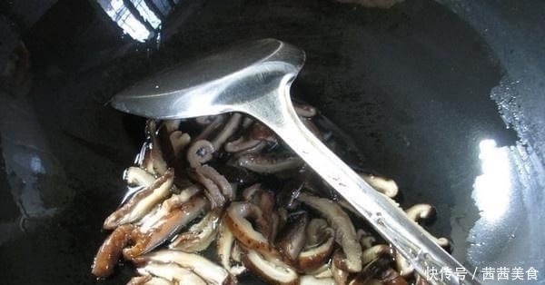 “它”发芽了千万别扔,吃对了营养翻倍,9成人不知,为家人收藏