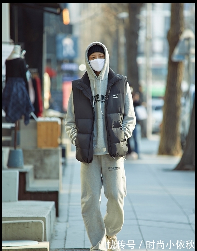 造型|运动裤这样穿回头率很高，搭配羽绒服“王者”般存在，保暖又潮流