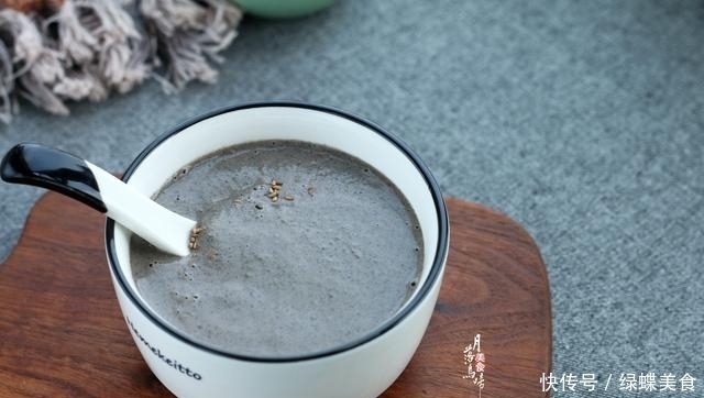 冬天黑芝麻不要单独吃,加此3样才大补,每天1碗,身体猛如虎