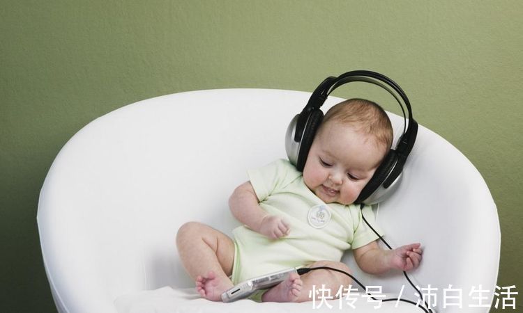 恶作剧|宝宝三岁前有这6大特征,长大后可能是高智商!