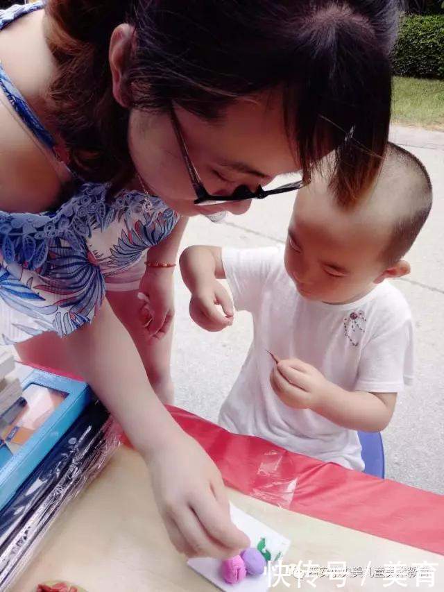  小央|小央美美术教育：DIY小手工，孩子们制作着各自奇思妙想的脸谱