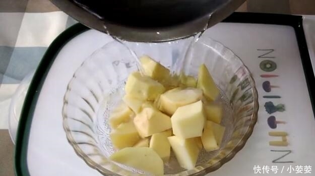 好吃|一道非常好吃又下饭的素菜,鲜香美味多汁,家常菜必备之一