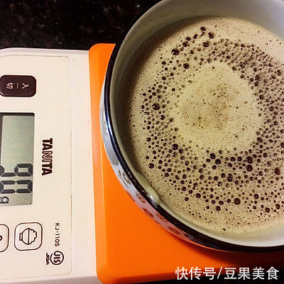 别怪我没提醒你,这道榛果巧克力熔岩软饼一吃就上瘾