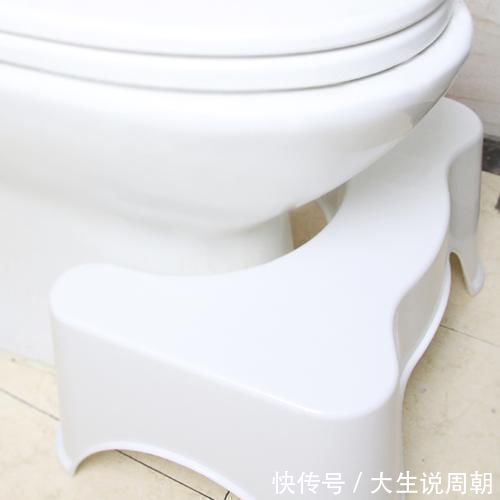 下水道处|日本狭小的卫生间里，隐藏着7个超棒的设计，用起来方便又舒适