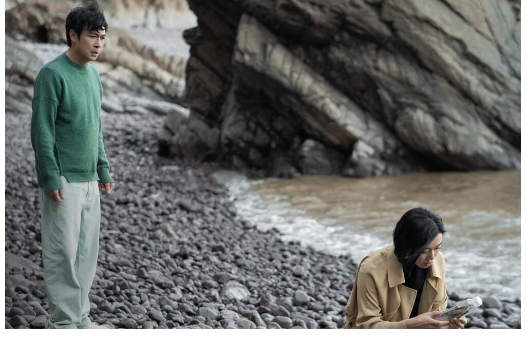 郝蕾方励装高级被怼，影评人炫技被怼，终于有人敢替观众说实话了