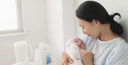 入睡|2-3个月的宝宝一到半夜就大哭,父母做好这些,安静入睡一整夜