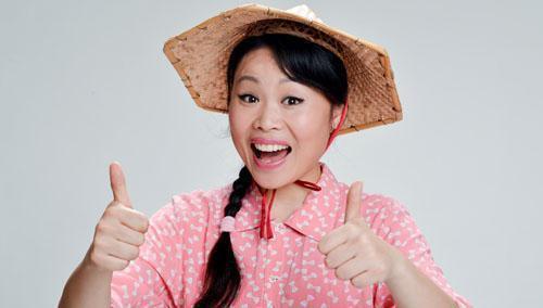 2007年,《星光大道》王二妮風(fēng)光無限,嫁人回農(nóng)村后因何發(fā)文抱怨