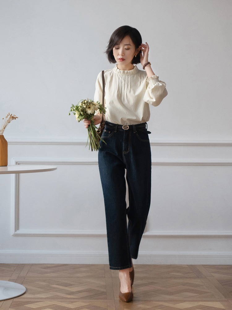 秋冬 秋冬就要穿得复古又时尚,立领压褶棉质衬衣你值得拥有!