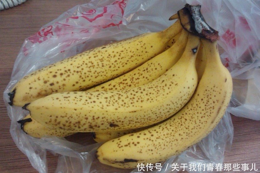 水果|买香蕉,怎么看打没打激素?果农:看这个地方,一看便知,不会错