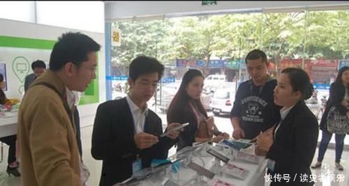 问出|去实体店买手机,问出这3个“专业问题”,导购员都不敢坑你