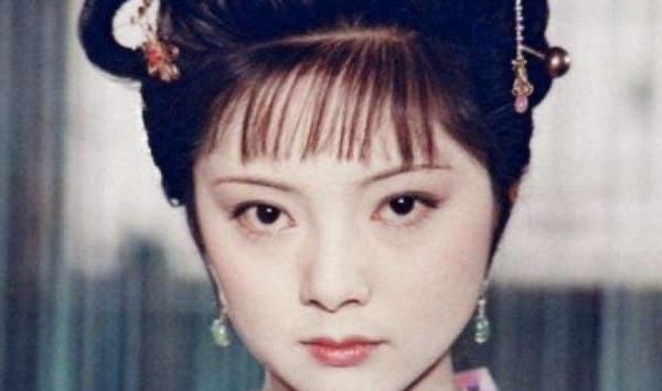 薛宝才#薛宝钗得的是什么病她自己没好意思说,脂砚斋10个字揭开她丑相