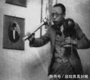 不想|溥仪回紫禁城不想买票, 检票员说了一句话, 溥仪立马掏钱!